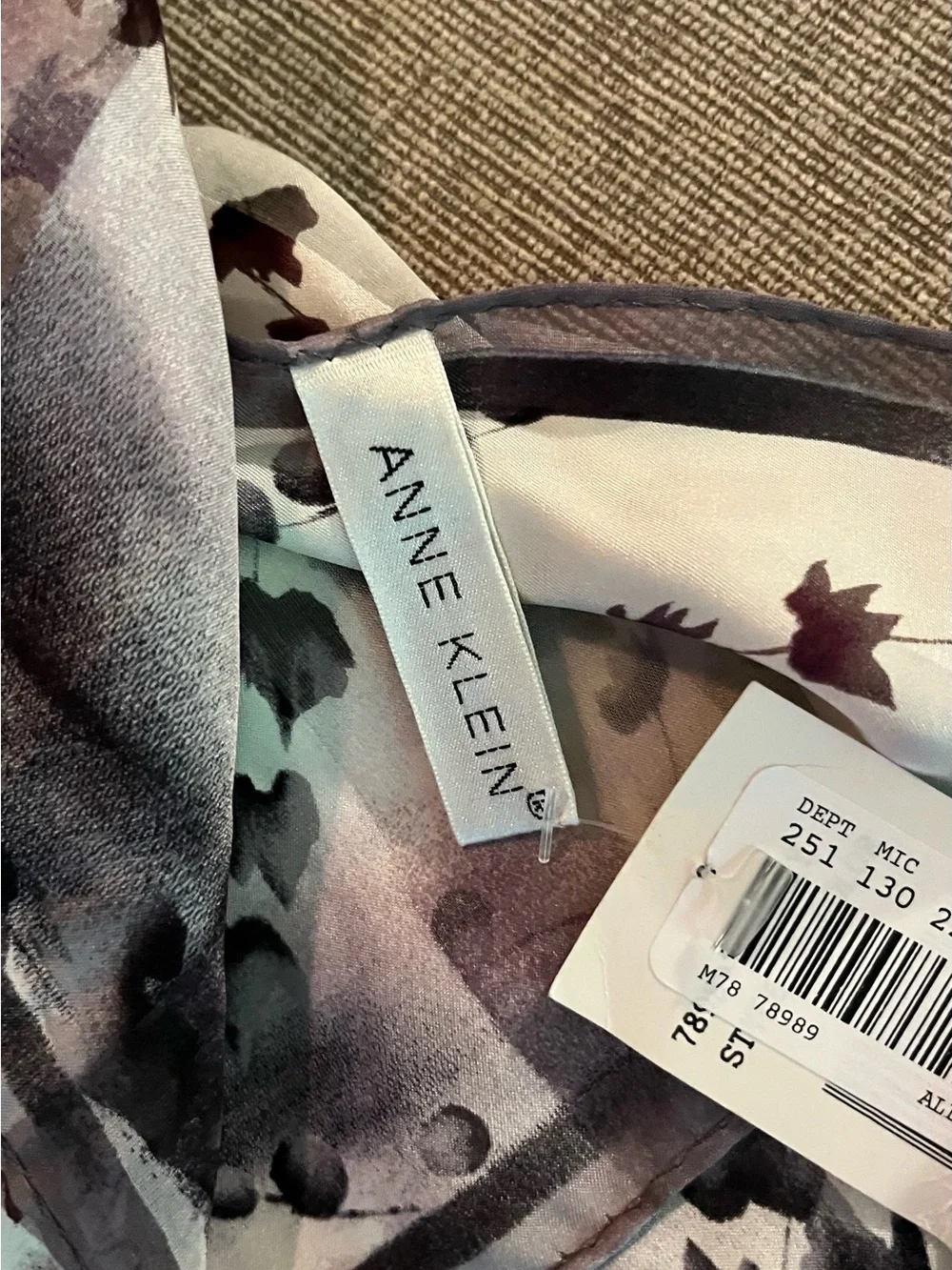 Anne Klein 100% silk scarf fall leaf print nwt approximately 11x53 rectangle